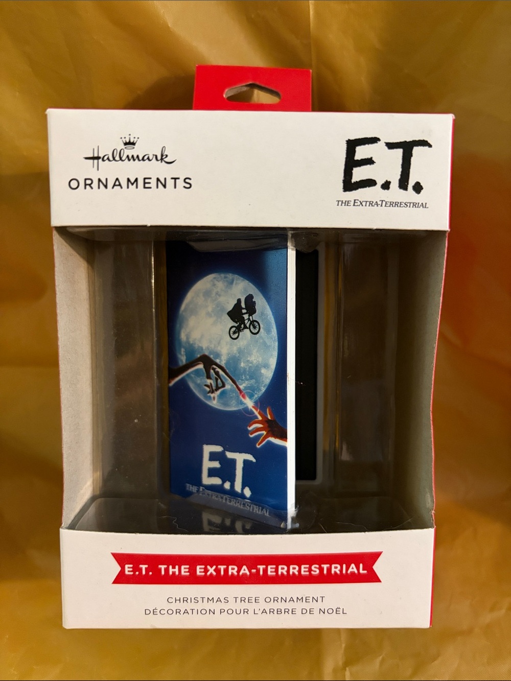 E.T. The Extra-Terrestrial Hallmark Ornament